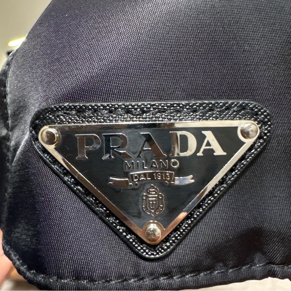 Prada Men's Black Luxury Cap - Picture 4 of 4